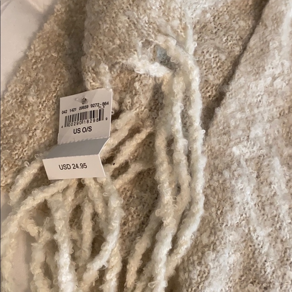 American Eagle Scarf Brand New!